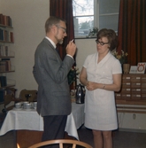 Samtal vid kaffebordet på sjukhusbiblioteket , 1970