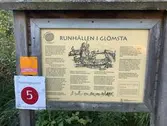 Informationsskylt vid Glömstahällen