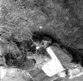 Svedvi sn Rallsta RAÄ 16 Arkeologisk undersökning utförd av Vlm / Henry Simonsson 1960-61.

Lerkärl under utgrävning i anläggning 72.