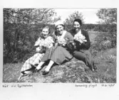 Farfars album med Pelles konfirmation 1937-1939