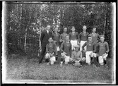 Grupporträtt. Bergs fotbollslag.
Ur Gustaf Åhmans samling.