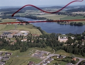 Flygfoto över Gustafs bebyggelse och kyrka 1980.