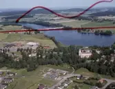 Flygfoto över Gustafs bebyggelse och kyrka 1980.