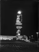 Stockholmsutställningen 1930
Kvällsbild på restaurang Paradiset och reklammasten.