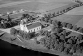 Flygfoto över Husby kyrka, Hedemora.