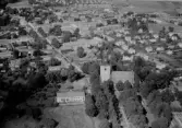 Flygfoto över Hedemora. Hedemora kyrka år 1962.