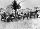 Taxistation på Järntorget, 1912