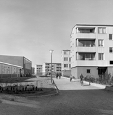 Cykel och gångbana i Markbacken, 1960-tal