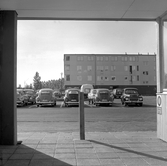Portal mot parkering i Markbacken, 1960-tal