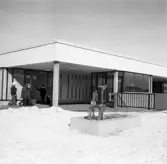 Staty med snö i Markbacken, 1960-tal