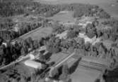 Flygfoto över Skogshögskolan i Garpenberg.