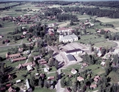 Flygfoto över Sollerön och Sollerö kyrka 1966.