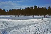 Skridskoåkning på Ånnabodasjön, februari 1983
