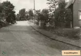 Vy från Krokslättsgatan i Krokslätt, Mölndal, år 1943.