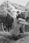 Demonstration av kabelplöjning, 1960-tal