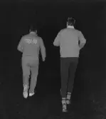 På hemväg efter kvällsjoggning i skogen, 1970-tal