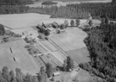 Flygfoto över Vika, Falu kommun, år 1953.