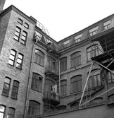 Brandstege vid balkonger på Fredsgatan 4, 1975-01-23