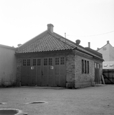 Förråd på innergården till Fredsgatan 4, 1975-01-23