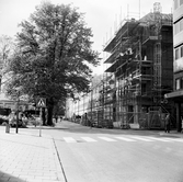 Byggställningar runt fastigheten Slottsgatan 9, 11, 13, 1970-tal