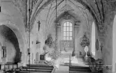 Interiör av Vika kyrka, Dalarna. Läs mer om Vika kyrka i boken: Dalarnas kyrkor i ord och bild.