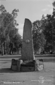 Minnesstenen, monument med text: Kungliga Dalregementet, Rommehed, Borlänge.