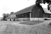 Stallet och ladugården på Karlslunds herrgård, 1981