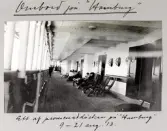 Dienden med sällskap ombord på det atlantgående ångfartyget 