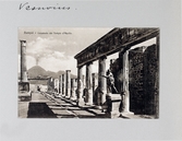 Kolonner och statyer bland Pompejis ruiner, 1913