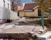 Bostadsbebyggelse vid Stalleliden i Mölndals Kvarnby, omkring 1975-1980. Från vänster Roten M 30 och M 29.