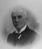 Bankkassören Karl Eriksson, 1920-tal