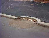 Brunn i Barnhemsgatan på Broslätt i Mölndal, omkring 1975-1980.