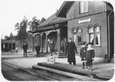 Nykvarns järnvägsstation