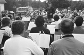 Örebro underhållningsorkester konserterar på Vinön, 1973-07-13