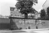 Graffitti på mur, 1980-tal