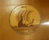 Dörrutsmyckning, Hagagatan 7, 1977-1979