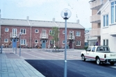 Hus och gatstump i Ladugårdsängen, 1990-tal