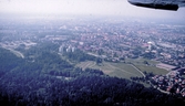 Flygfoto över norra Örebro med bland annat Svampen, 1980-tal