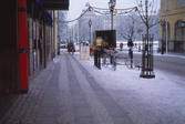 Vy från Storgatan ner mot Hamnbron och Järntorget, 1980-tal