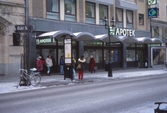 Drottninggatan i höjd med Apoteket och SEB, 1980-tal
