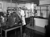 Laboratorium på Örebro kvarn AB, 1939