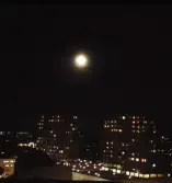 Upplysta fönster på Krämaren under månens sken , 1960-tal