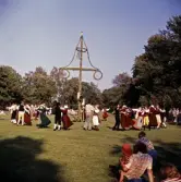 Midsommarfirande i Stadsparken, 1976