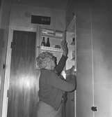 För höga skåp i kök svåra att nå, 1960-tal
