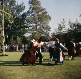Midsommarfirande i Stadsparken, 1976