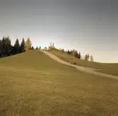 Cyklande barn i backe i Varberga, 1970-tal