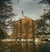 Byggnation av hyreshus på Väståstrand 15, 1950-tal