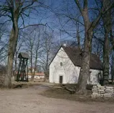 Hidinge gamla kyrka, 1975