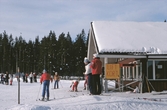 Vid skidshopen i Storstenshöjden, 1970-tal