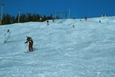 Slalomåkare i pisten i Storstenshöjden, 1970-tal